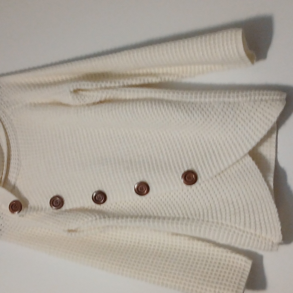 Grecerelle Women's Solid Color Chunky Button Pull… - image 3